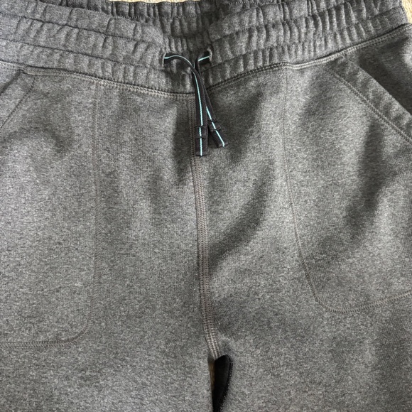 Ivivva girls jogger sweatpants - Picture 3 of 4